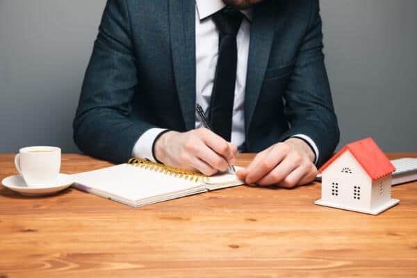 What Makes Conveyancing An Interesting Career?